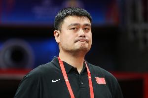 姚明：顶尖运动员需具备阅读能力 盼更多孩子从课堂外走到操场上