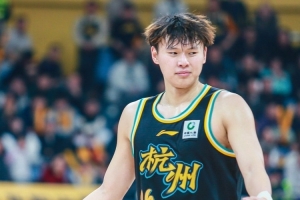 苏群：吴骁神兵天降 助广厦死里逃生 青岛战斗至最后彰显韧性💪