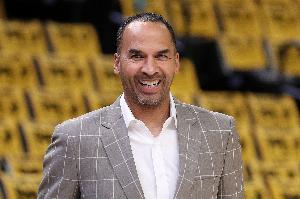 某匿名小老板：东眉交易将成哈里森永远的污点 他已无法在NBA立足