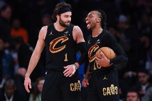 骑士全队第二节飚进11记三分 创NBA历史季后赛单节三分命中数纪录