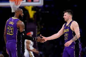 NBA高管：湖人拥有最佳球员 这通常是焦灼系列赛的关键因素