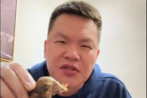 朱芳雨：止步8强让宏远看到不足 胡明轩徐杰被包夹导致进攻停滞