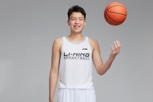 经纪公司：杨瀚森完成NBA选秀报名获得参选资格 5月3日赴美特训！
