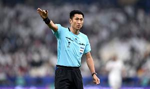主哨亚冠川崎3-2萨德！马宁：120分钟没出牌，谁能告诉我为什么？