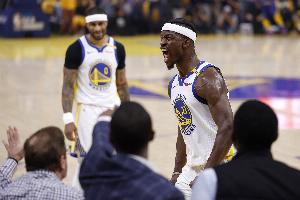 天差地别！巴特勒关键表现助勇士3-1火箭 反观热火0-4被骑士横扫!