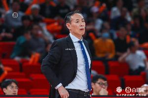 许利民：开局被对手打得措手不及 但我们非常成熟 大家能及时调整