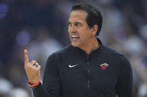 实力差距不小！NBA东西部第八皆被横扫出局 雷霆&骑士轻松过关