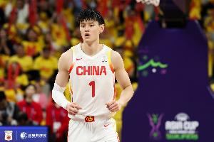 直播吧：曾凡博伤停恐影响代表中国男篮出战亚洲杯