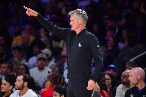 科尔谈3-2领先：第七打第二&这是想要的局面 轮到我们去终结了