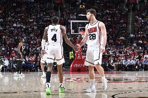 新秀合同到期！申京&格林3300万合同下赛季开始 7月1日起可交易
