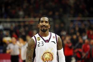 感同身受！JR：在CBA打球我才明白核心球员是如何思考的