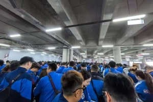 记者：大连方面派出30辆公交车，为申花球迷提供往返球场接驳服务