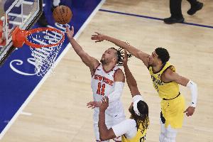 👀3-0？ESPN预测东决G3胜率：步行者57.4%占优 尼克斯42.6%