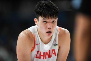 直播吧：杨瀚森有望出战8月的男篮亚洲杯