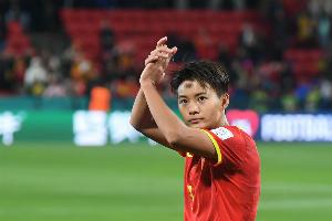 青岛媒体：中国女足离开青岛前往韩国参加东亚杯，9日首战韩国