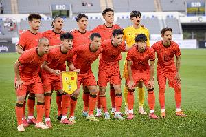 津媒：国足防守低迷&进攻也难组织，两连败0进球还不如中国香港队