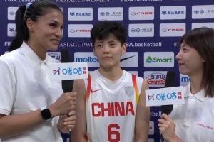杨舒予：今天罚球很铁&不是我的正常水平 我也到了该承担的年纪