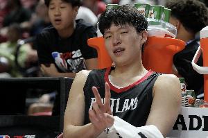 👊夏联背靠背出战！开拓者首发不变：杨瀚森领衔对阵灰熊