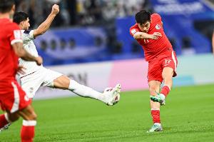 记者：东亚杯不属于FIFA国际赛期，陈晋一不踢末轮合规合理