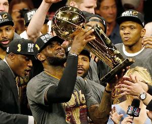 鲍尔：我会说16年冠军是史上最伟大戒指 还有谁能1-3翻盘？🏆